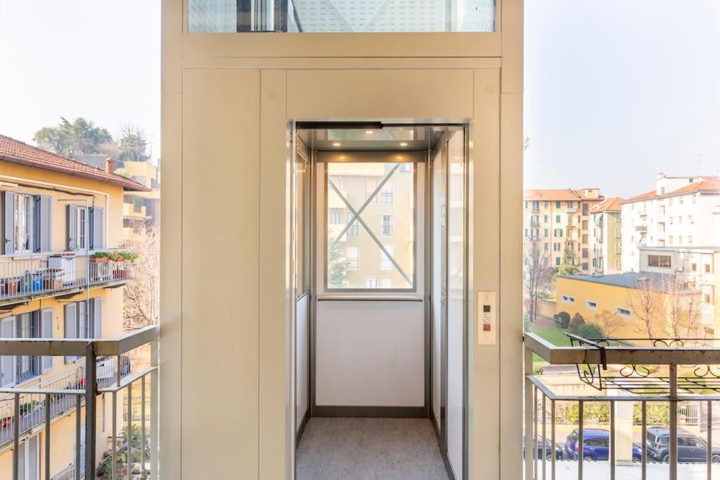 Modern Apartment In Milano Centrale Next To Metro M5 - Sarca 73 Buitenkant foto