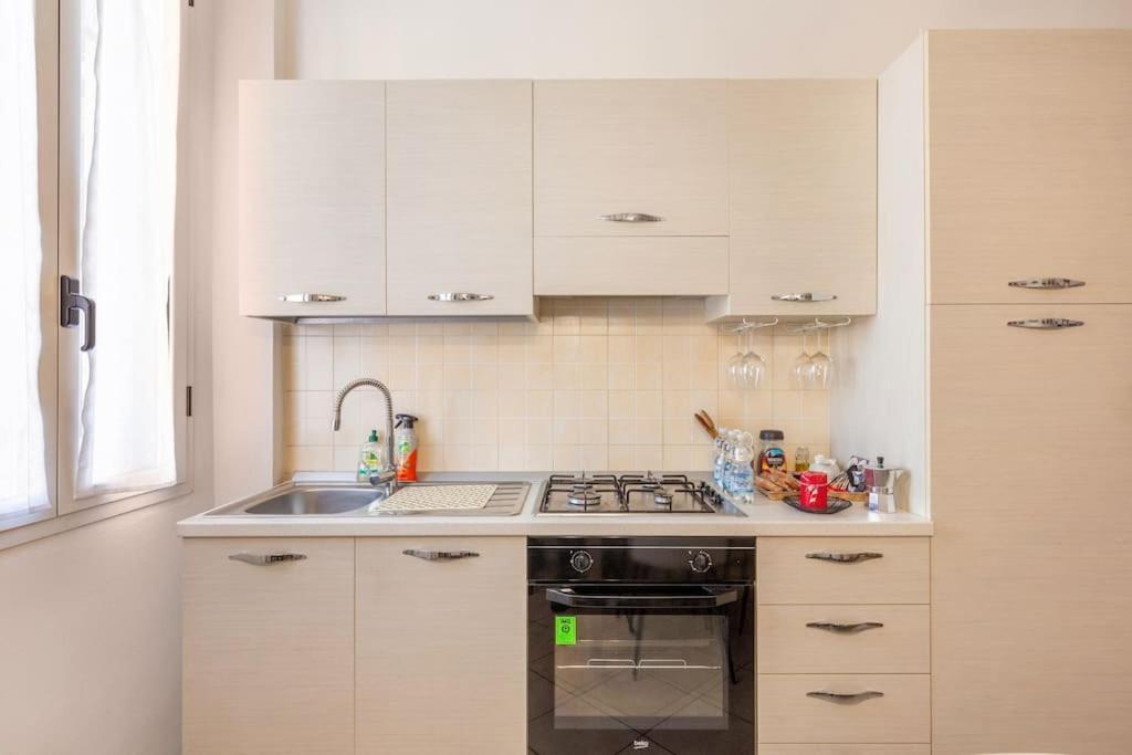 Modern Apartment In Milano Centrale Next To Metro M5 - Sarca 73 Buitenkant foto
